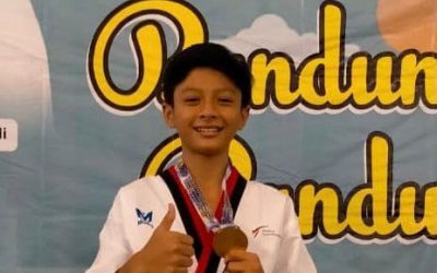 Ketua Osis SMP DH Juara Taekwondo